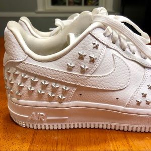 Nike Women’s Air Force 1 07 XX